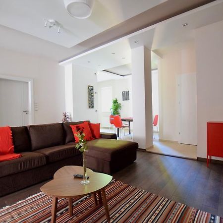 Standard Apartment By Hi5 - Close To Buda Castle بودابست المظهر الخارجي الصورة