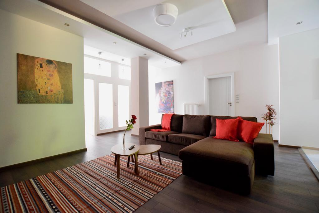 Standard Apartment By Hi5 - Close To Buda Castle بودابست المظهر الخارجي الصورة