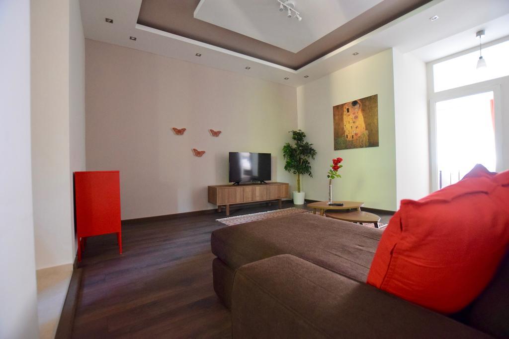 Standard Apartment By Hi5 - Close To Buda Castle بودابست المظهر الخارجي الصورة
