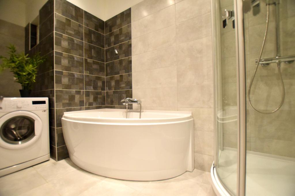 Standard Apartment By Hi5 - Close To Buda Castle بودابست المظهر الخارجي الصورة